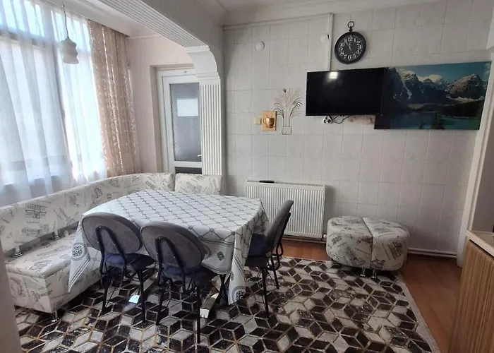 2 Ege Ueniversite Ve Hastanesi Yakini , Aileye Ve Firma Calisanlarina Uygun Апартаменты